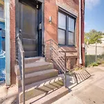 Central Philadelphia Apartment 3 Mi To Downtown