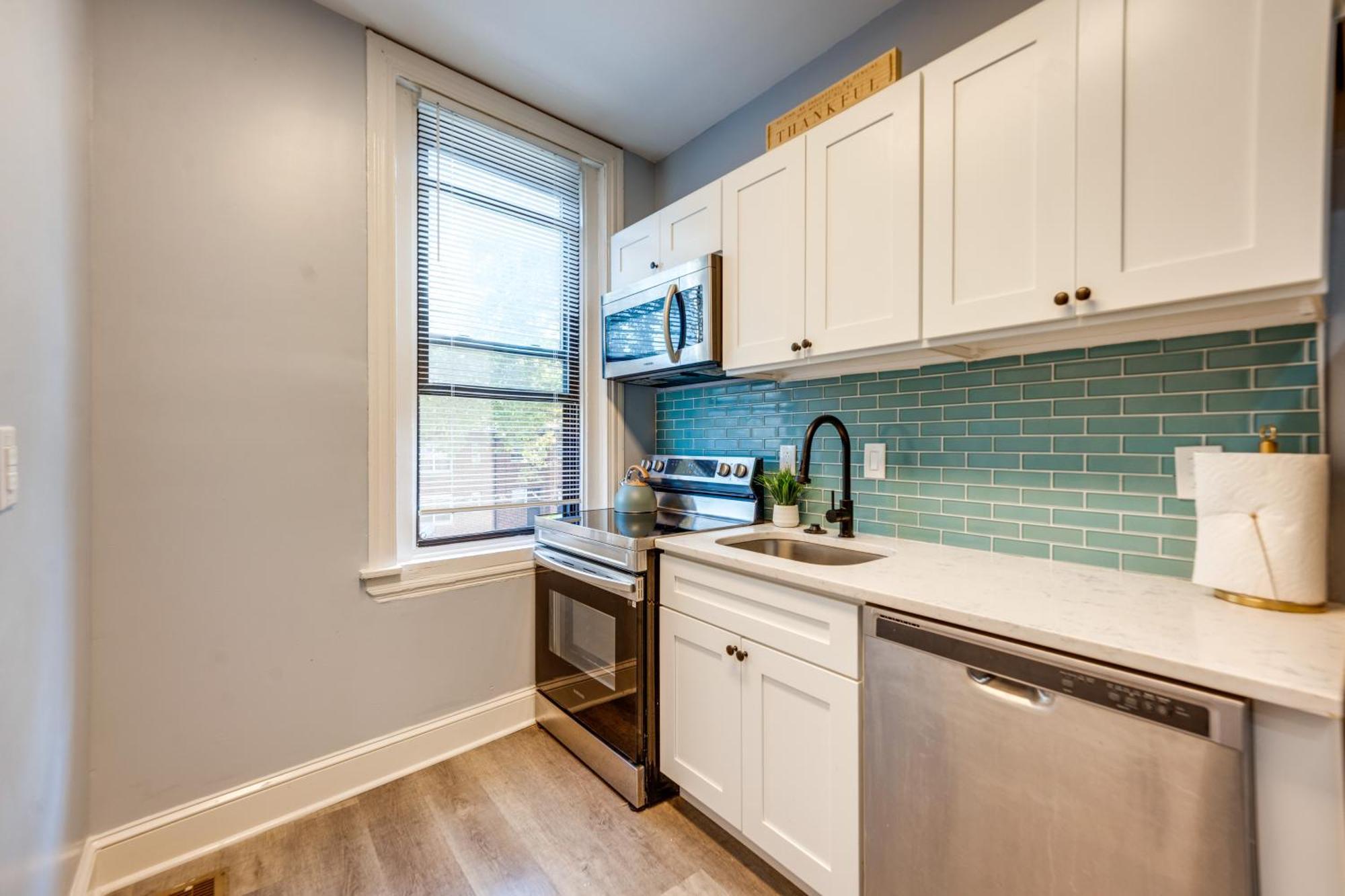 3 Mi To Downtown Apartment